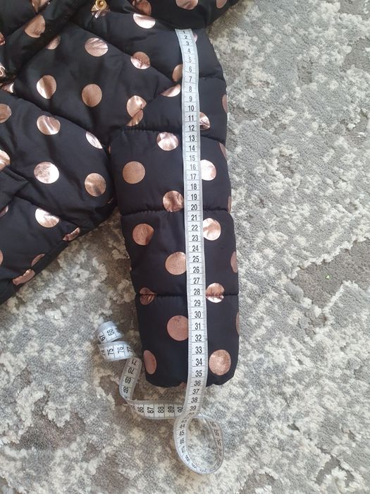 Зимова куртка на дівчинку розмір 86-92см