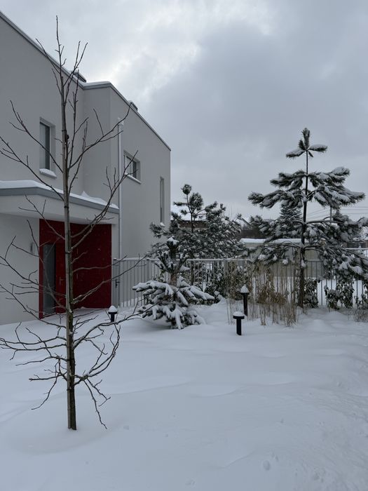 Продам будинок в Брюховичах з сучасним ремонтом