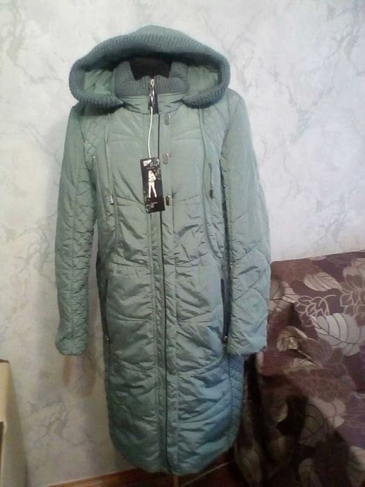 Жіноча зимова куртка розмір 54