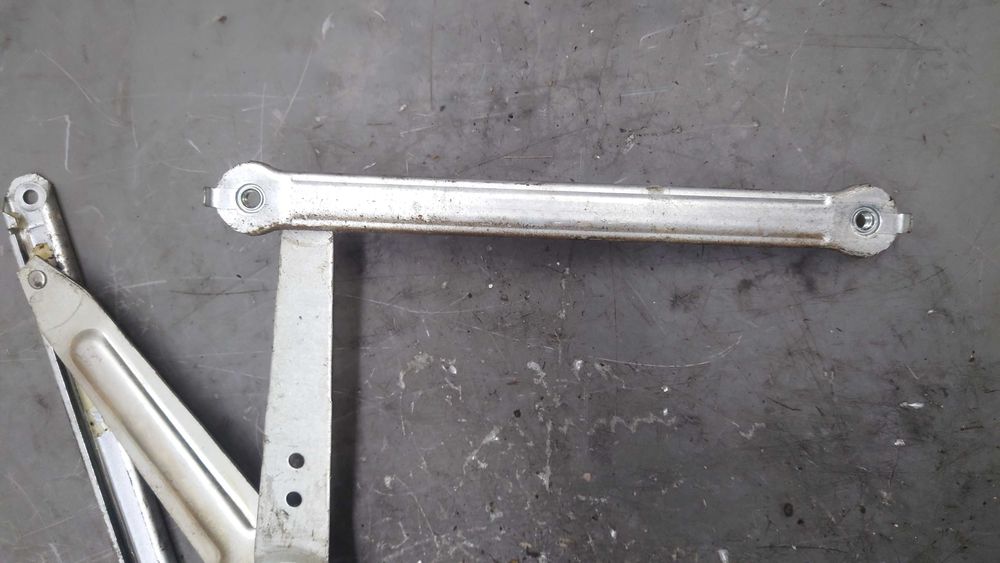 Suzuki Swift IV 5D Podnośnik Szyby Prawy Przód 2 PIN