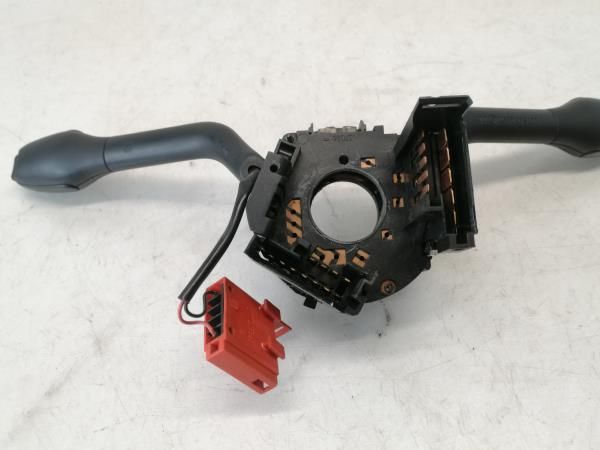 Conjunto / manetes de luzes e limpa vidros VOLKSWAGEN Polo (6N)