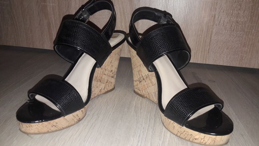 Sandałki czarne NINE WEST