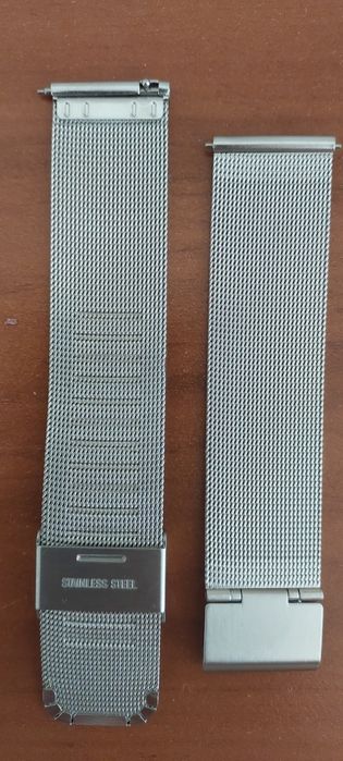 Металлический ремень для часов.