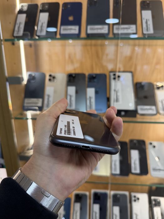 IPHONE 11 SEMI NOVO