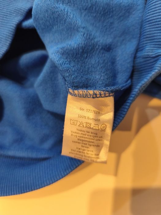 Bluza pikachu  świąteczna, 122/128