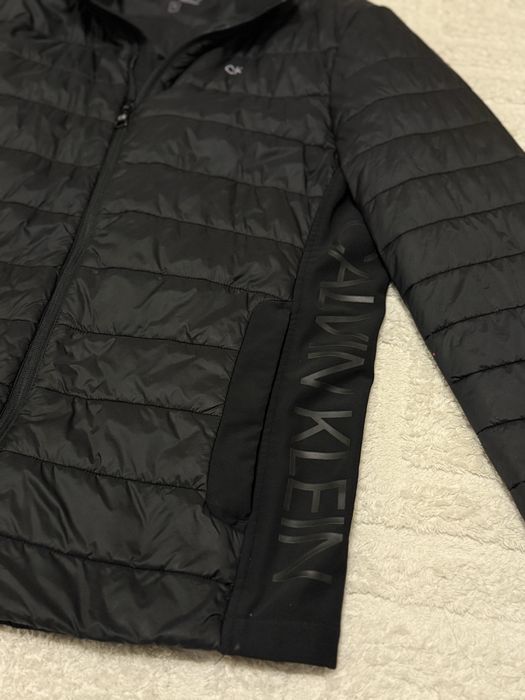 Чоловічий мікропуховик  Calvin Klein • Як нова! Дуже легка й тепла