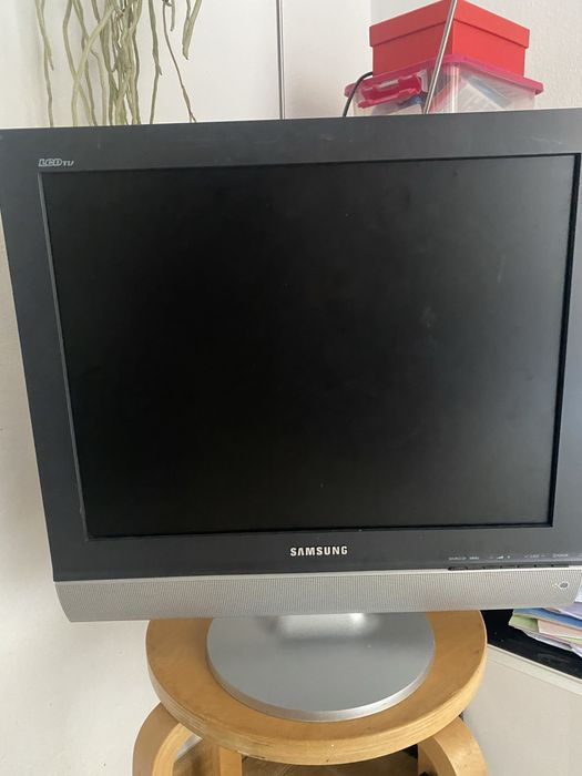 Tv samsung 15 LCD