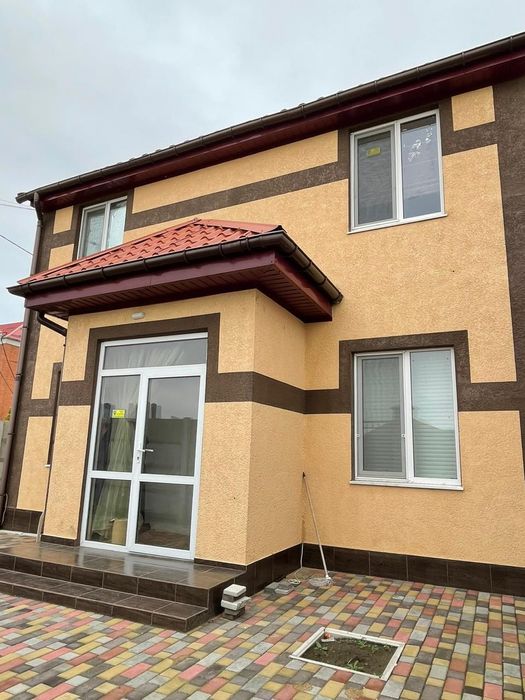 Продам 2х этажный дом (р-н Таврии)
