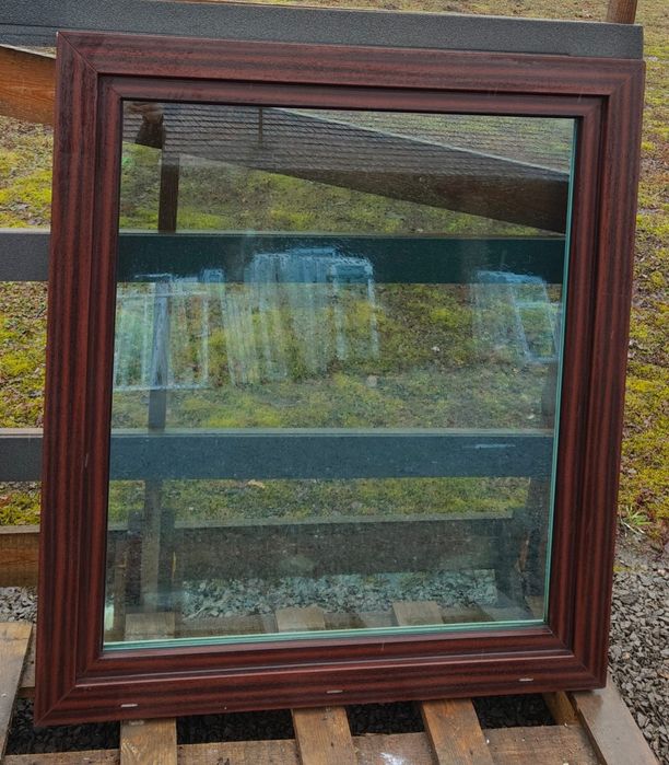 Okno okna brązowe, złoty dąb, mahoń PCV 113x123,179x144,145x145,177x