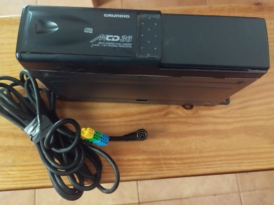 Caixa CD Grundig - magazine de 6 cd's