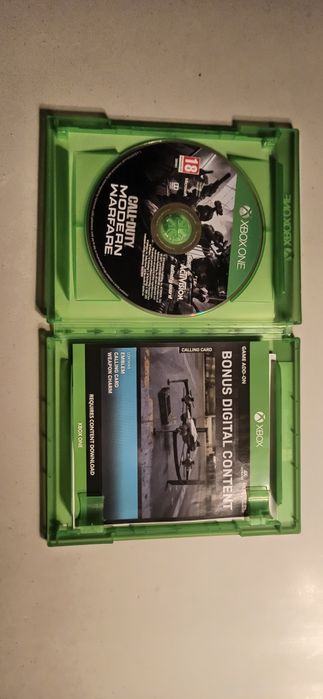 2 Jogos Xbox One - PUBG e Call of Duty Modern Warfare