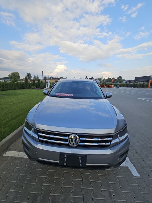 Volkswagen Tiguan SE