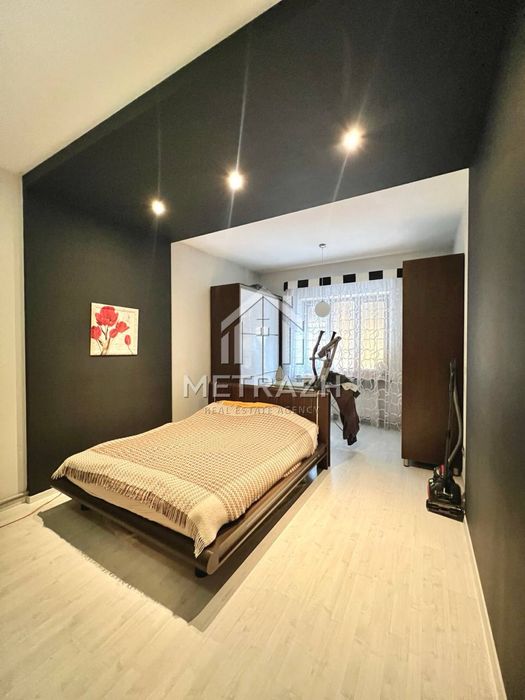 Продам будинок на Холодній горі з ремонтом ,198м2