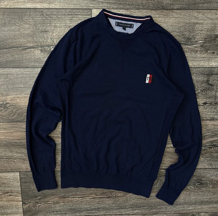 Свитер от Tommy Hilfiger