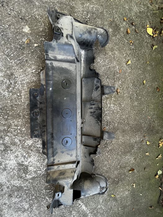 Екран термозахисту глушника Land Rover Discovery Sport (lr088572)