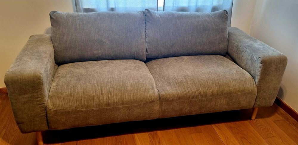 Liquidação!  Sofa 3 lugares marca Conforama