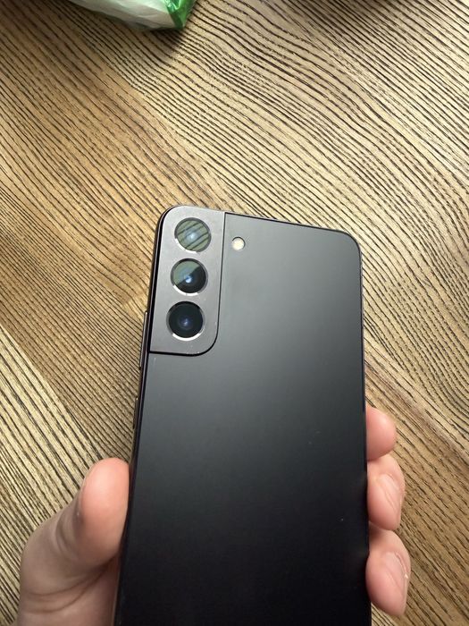 Samsung s22+  8/128