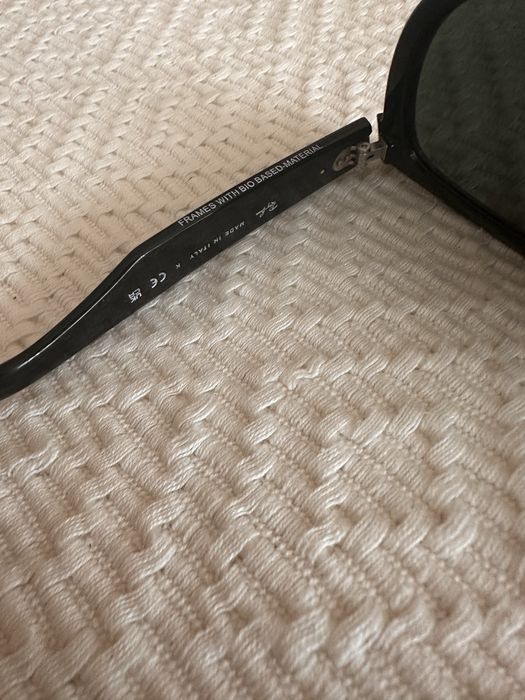 Vendo oculos de sol Ray-Ban pretos novos