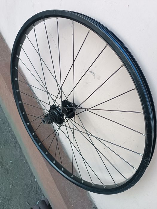 Колесо  заднее 27,5 Shimano Deore  Center Lock