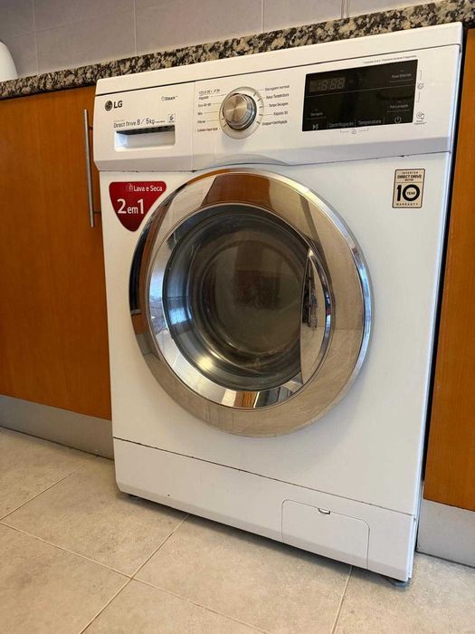 Maquina de lavar e secar Lg em perfeito funcionamento