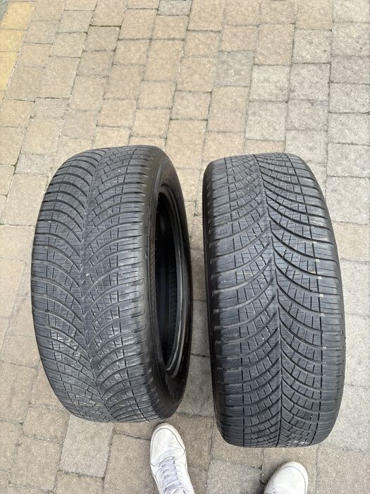 Good Year 215/55R17