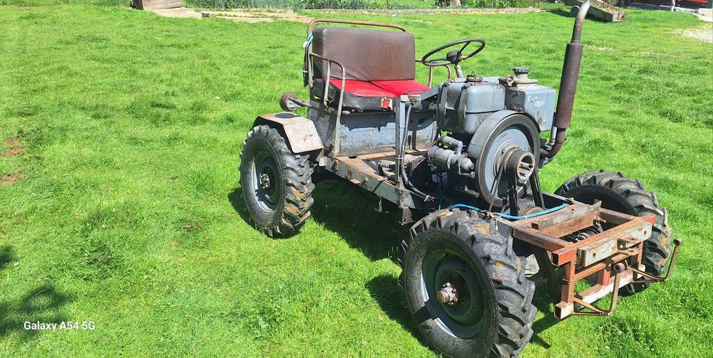Ciągnik SAM 4x4 Papaj Esiok C330