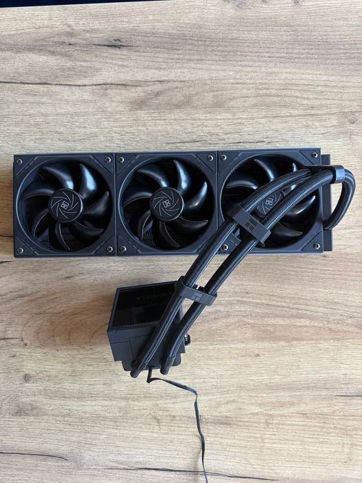 Thermalrighit peerless vision 360 argb black aio