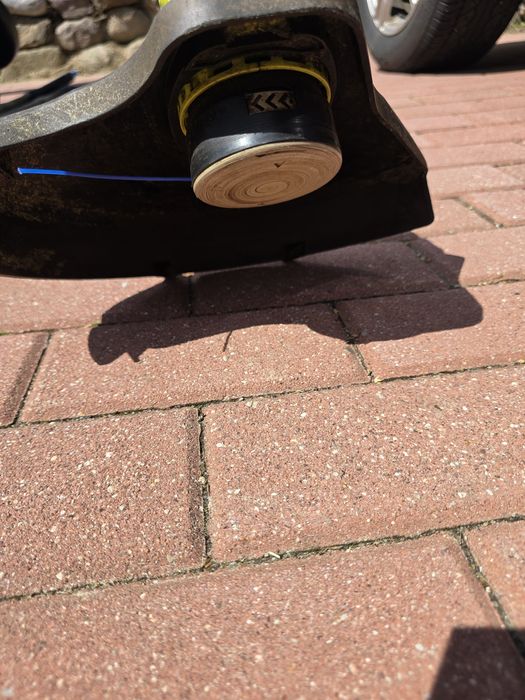 Obkaszarka Ryobi 18V