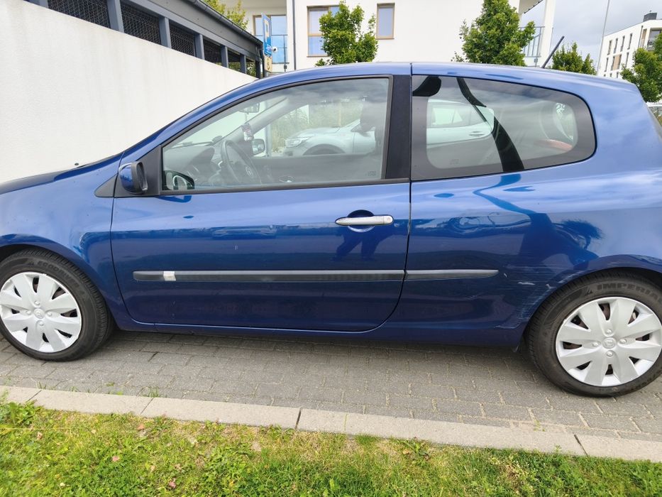 Renault Clio III 1.6 16V 88 KM | manual | 2006 | 210 000 km