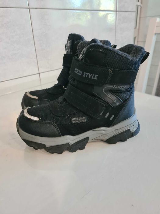 Зимові чоботи на хлопчика