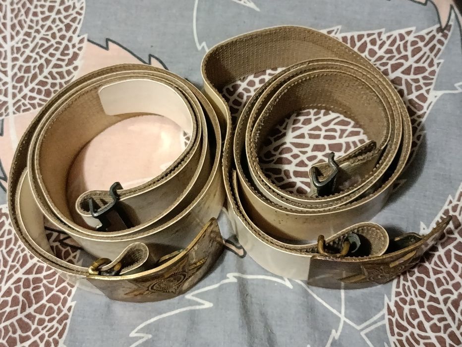 Військові парадні ремені.