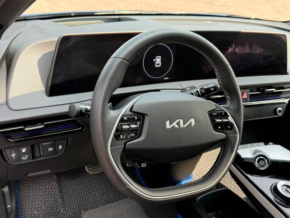 Продам Kia ev6 .