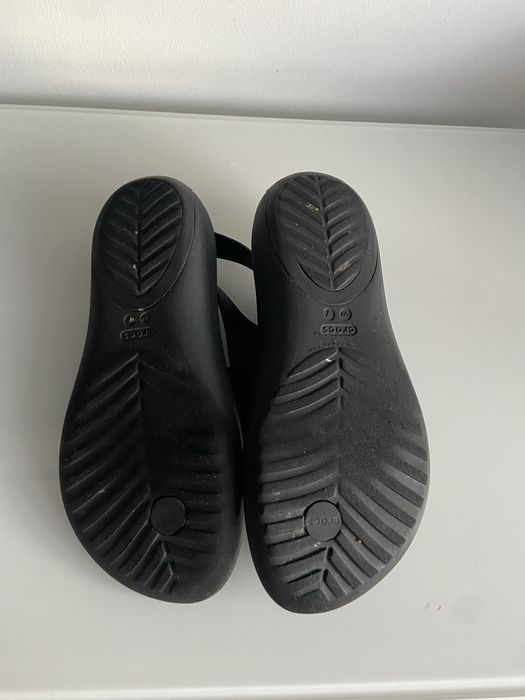 Sandały japonki Crocs Serena Embellish Flip r. 37/38 W7