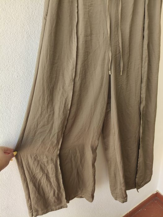 Calças fluídas da Lefties