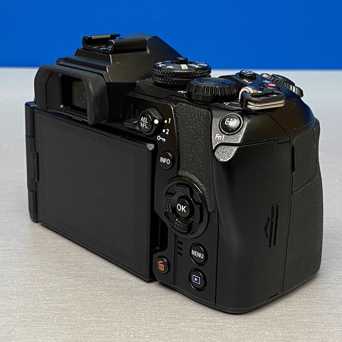 Olympus OM-D E-M1 Mark II (Corpo) - 20.4MP