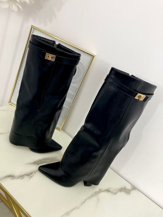 Kozaki z wywijaną wywiniętą cholewką jak givenchy obca słupek szpic