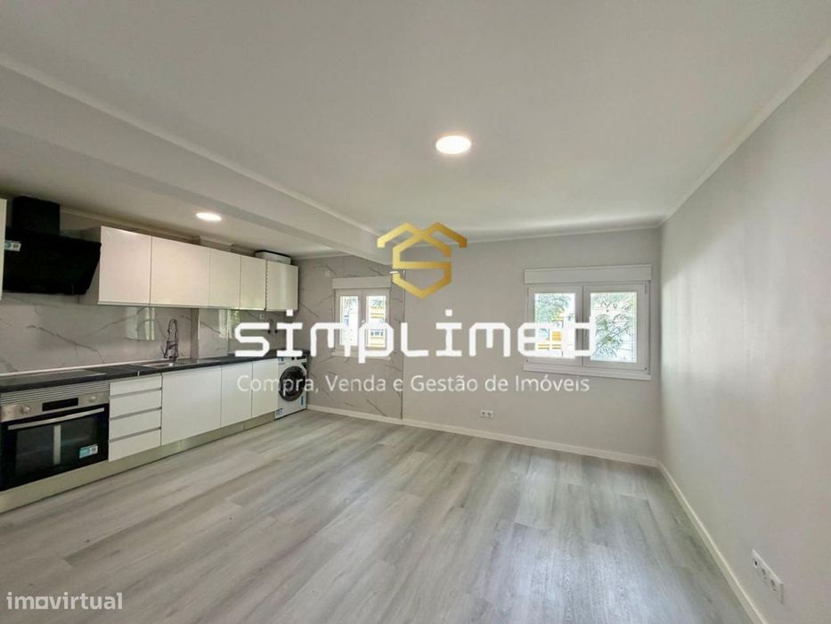 Apartamento T3 localizado no Laranjeiro