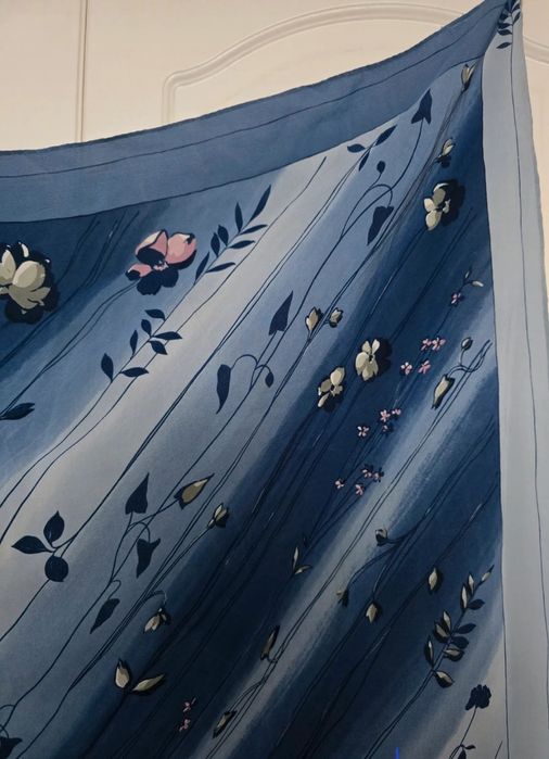 Kwiaty kwiatki kwiatuszki chusta apaszka boho artystyczna wiosna