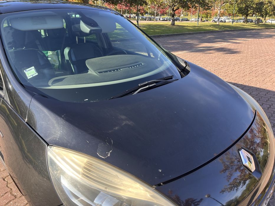 renault  scenic 2012