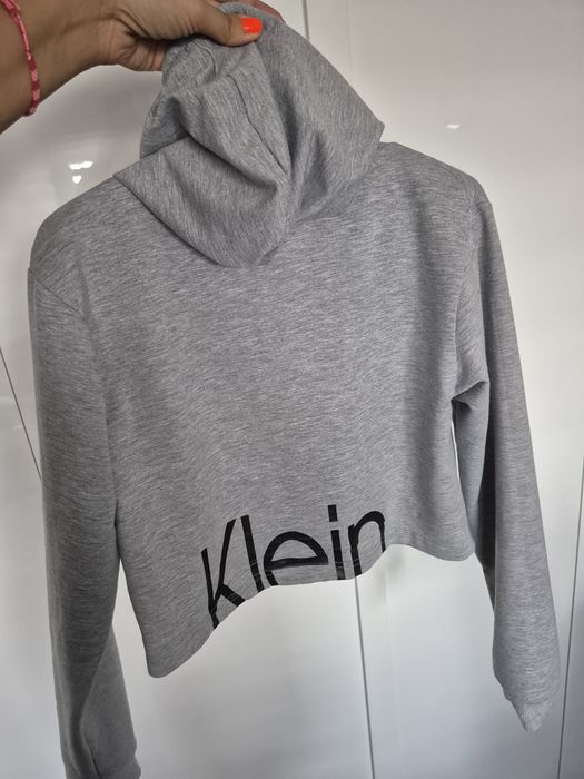 Krótka bluza z kapturem Calvin Klein cienka szara M 38