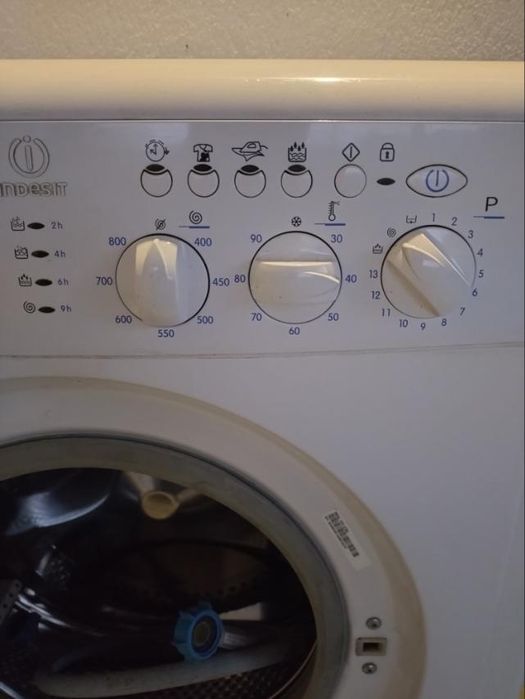 Пральна машина Indesit WISL86