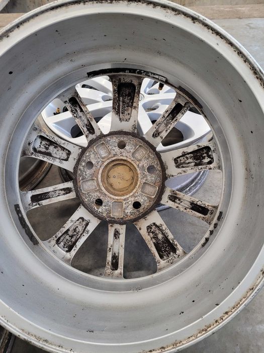 felgi aluminiowe mazda r 16 komplet  5 x 114,3