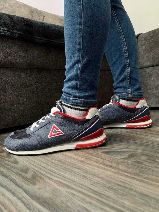 Кросівки PEAK + шнурки у подарунок