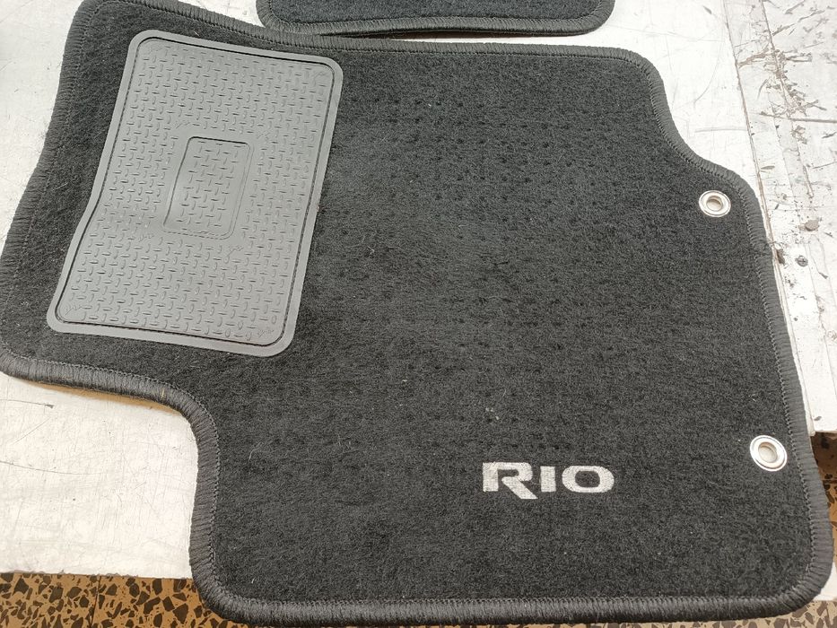 Conjunto de 4 tapetes - KIA RIO III (UB) | 11 -