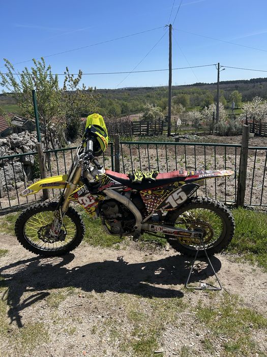 Mota Suzuki  rm top