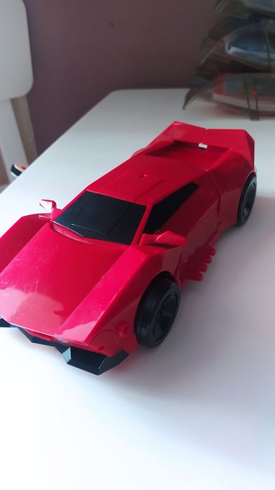 Робот трансформер великий , машинка