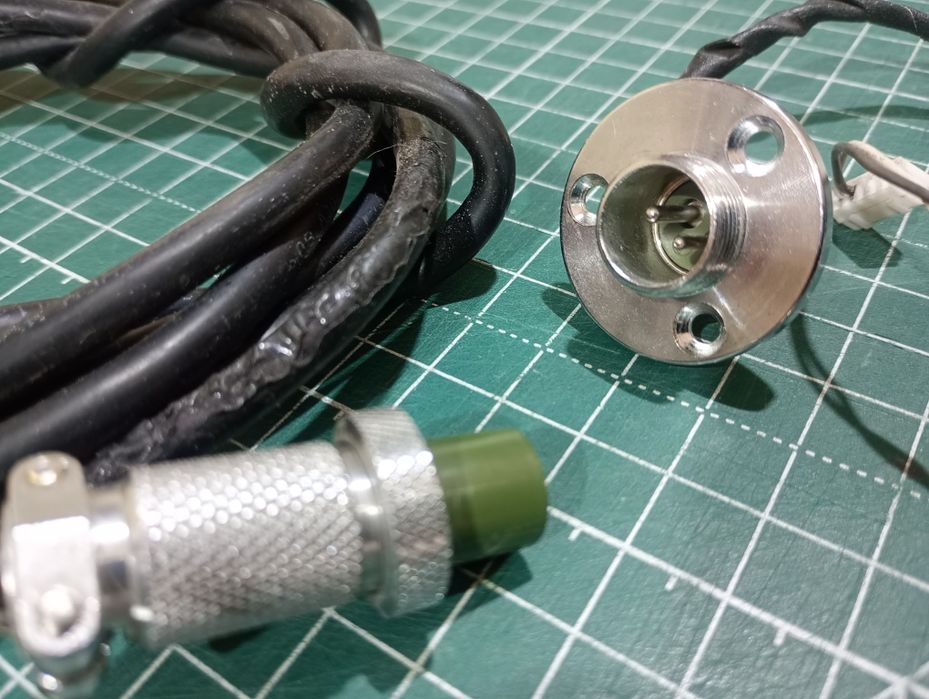 Педаль до системи підмотки матеріалу широкоформатного принтера