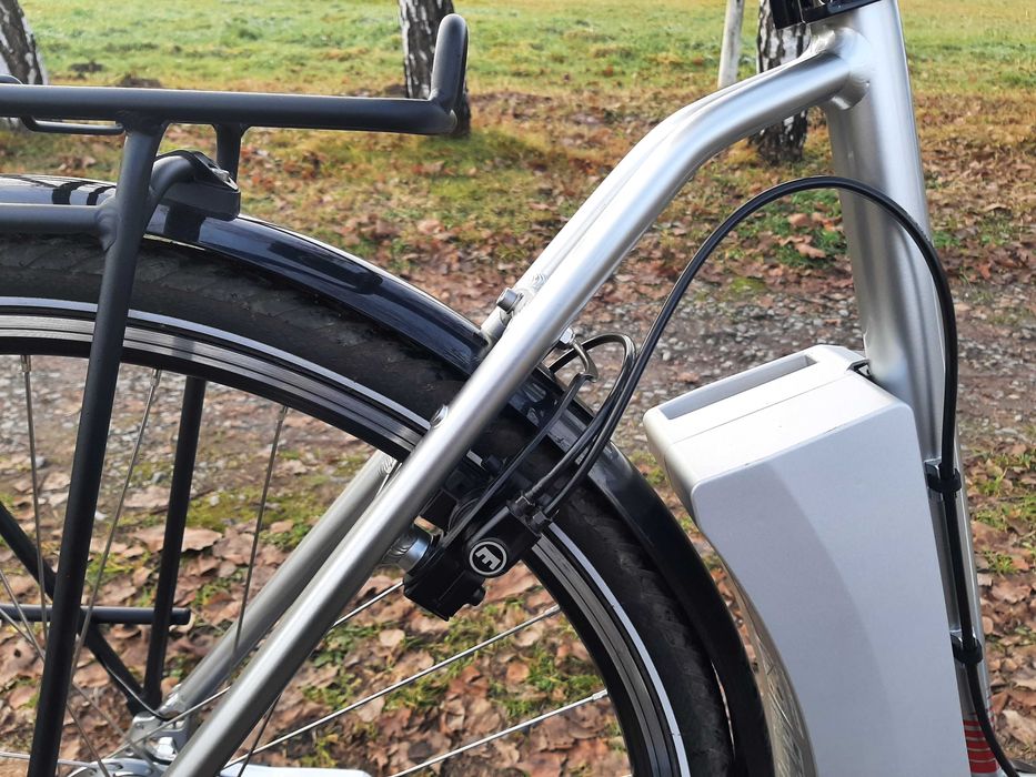 Rower elektryczny miejski trekkingowy Kalkhoff Agattu damki męski