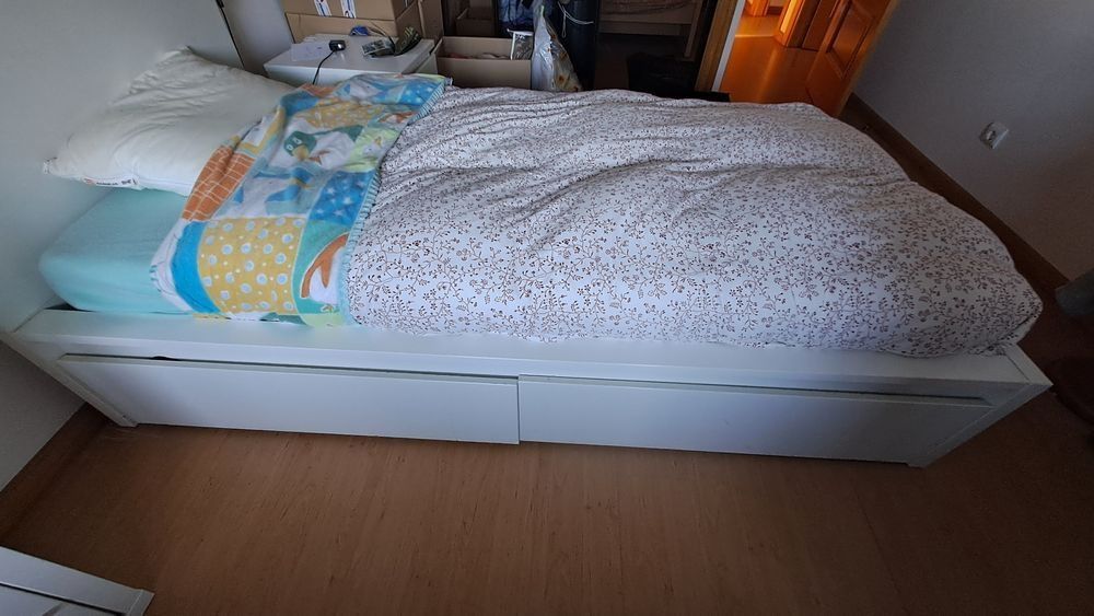 Cama IKEA Malm Solteiro + Estrado