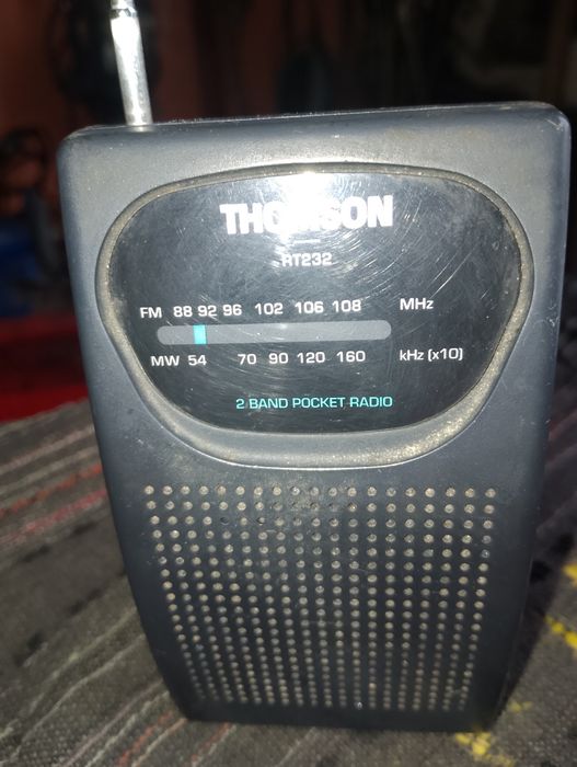 Radio portátil Thomson